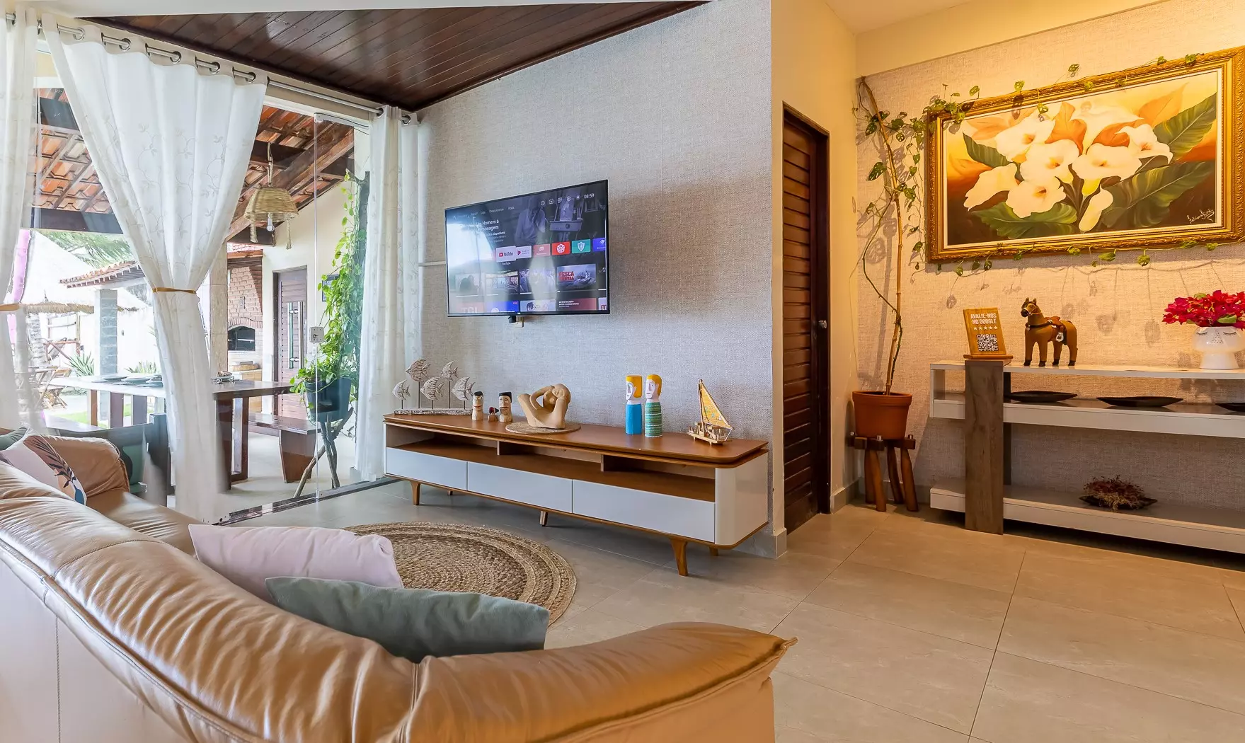 sala-de-estar-com-sofa-paraiso-de-tabuba-barra-de-santo-antonio-alagoas.jpg (1)